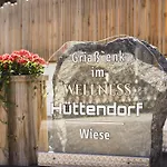 Chalet Wellnesshuettendorf Wiese *