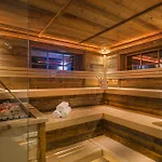 Chalet Wellnesshüttendorf Wiese St. Leonhard im Pitztal