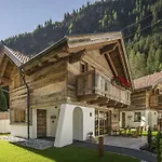 Chalet Wellnesshüttendorf Wiese *