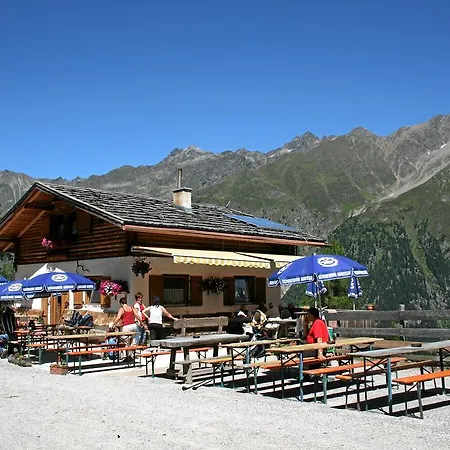 Wellnesshuettendorf Wiese * Sankt Leonhard im Pitztal