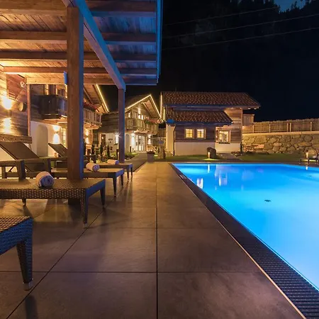 木屋 Wellnesshuettendorf Wiese