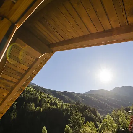 Wellnesshuettendorf Wiese Sankt Leonhard im Pitztal