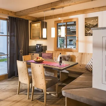 木屋 Wellnesshuettendorf Wiese