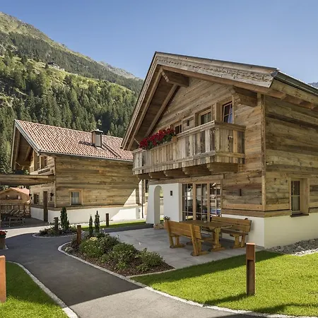 Wellnesshüttendorf Wiese Sankt Leonhard im Pitztal