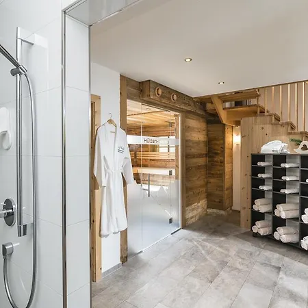 木屋 Wellnesshuettendorf Wiese 皮茨河谷圣莱昂哈德